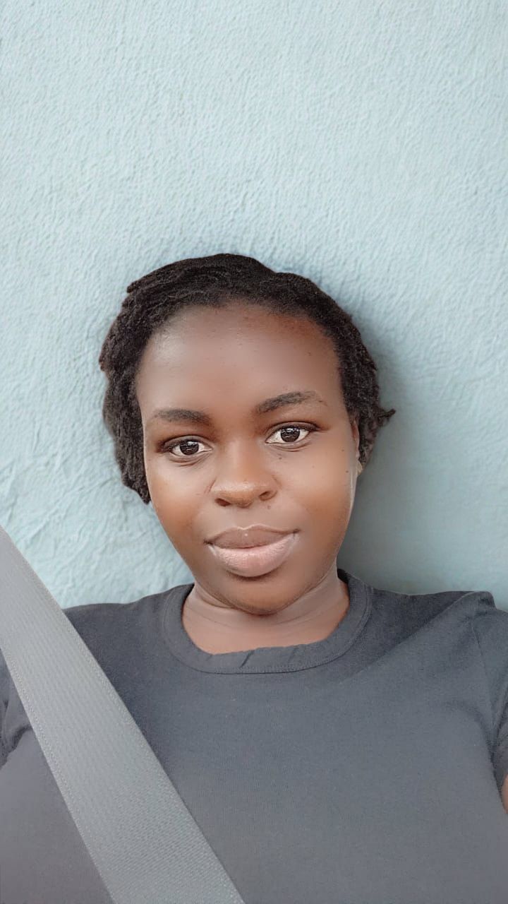 Leitora da revista Pão com Badjia